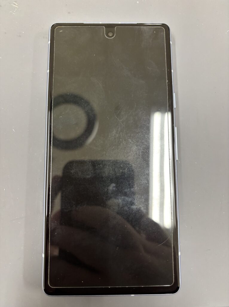 現在の画像に代替テキストがありません。ファイル名: AQUOS-センス-6.jpeg