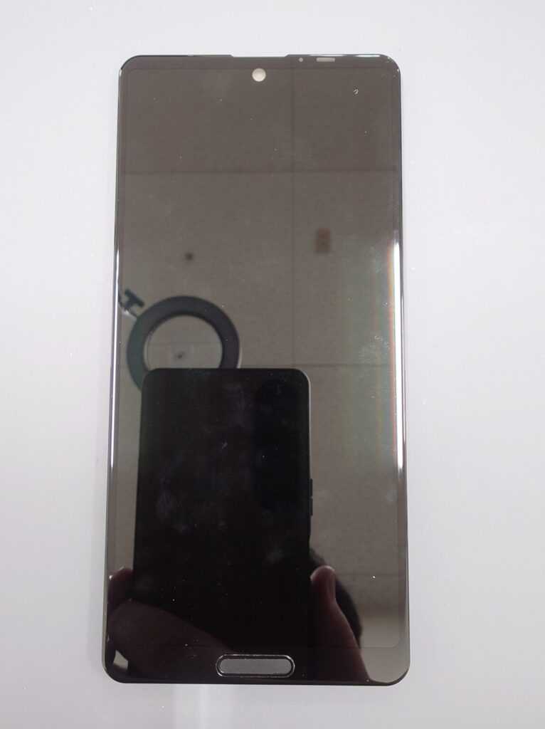 現在の画像に代替テキストがありません。ファイル名: AQUOS-sense7.jpg