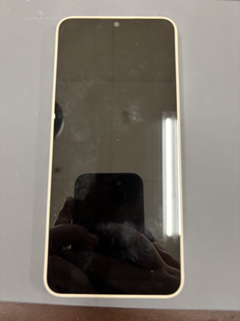 現在の画像に代替テキストがありません。ファイル名: AQUOS-wish-即日-修理.jpeg