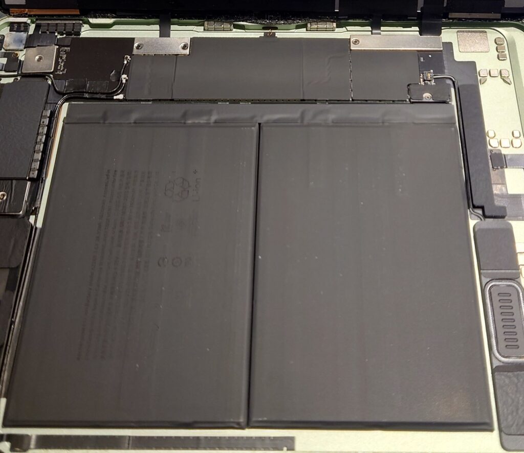 現在の画像に代替テキストがありません。ファイル名: iPadAir4.jpg